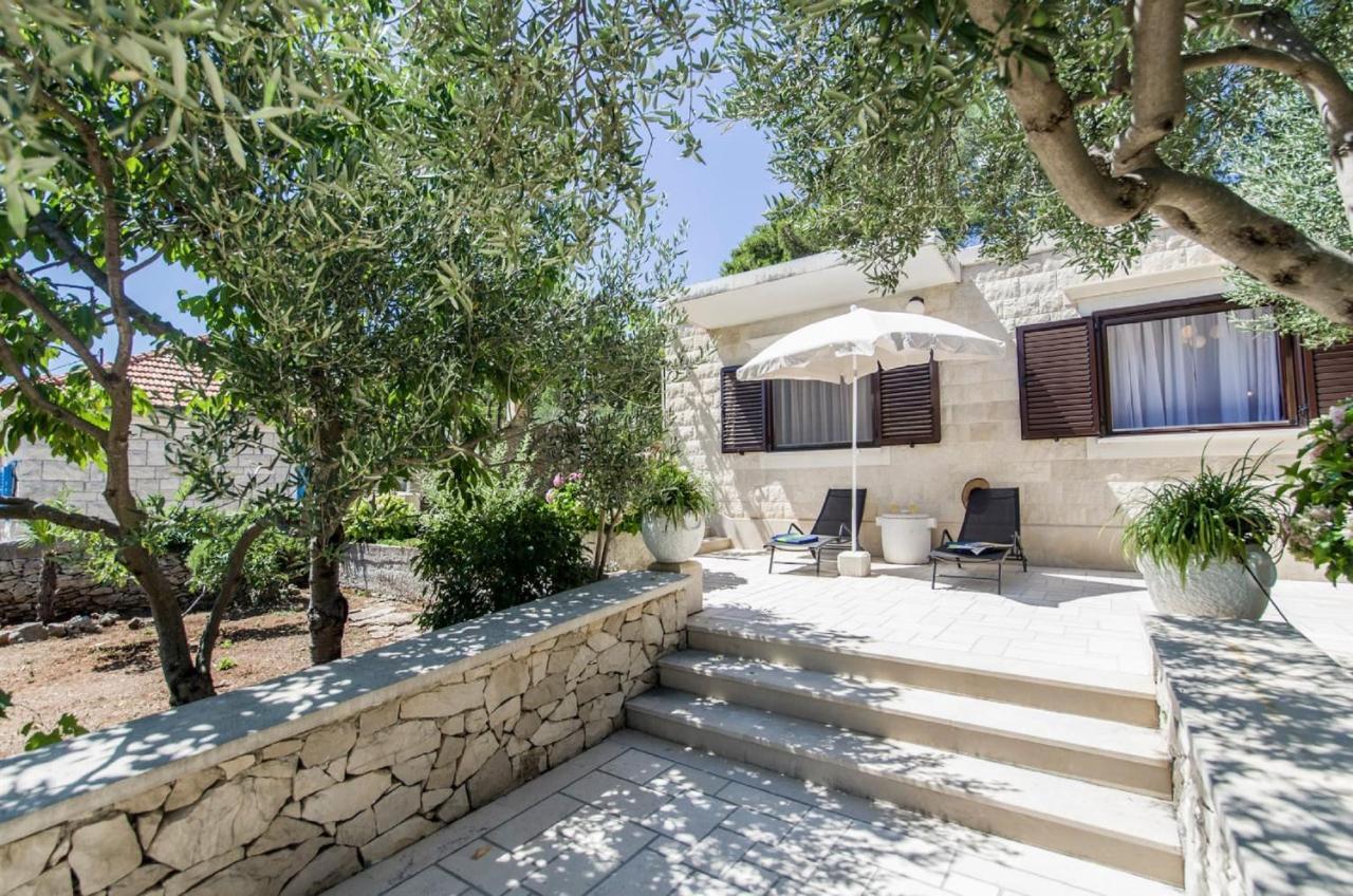 Holiday Home Villa Spilla Selca  外观 照片